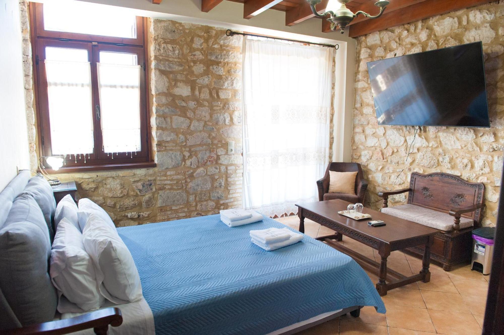 Seafront Stone Suites วอนิตซา ภายนอก รูปภาพ